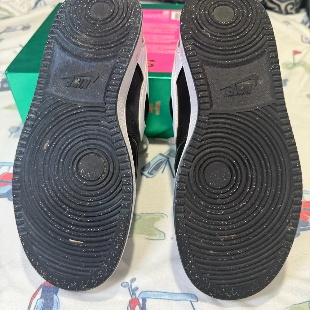 Nike Black Mesh Sneakers - Picture 8 of 10